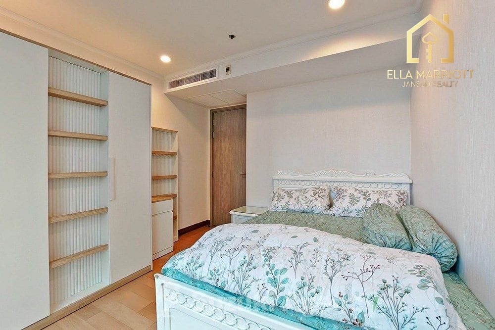 1-Bedroom Condo at Supalai Place 8