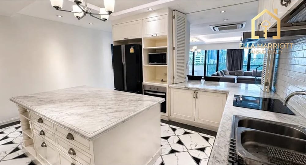 3BR Duplex Condo in Kiarti Thanee Sukhumvit 31 - 16 Mins Walk to MRT Phetchaburi 11