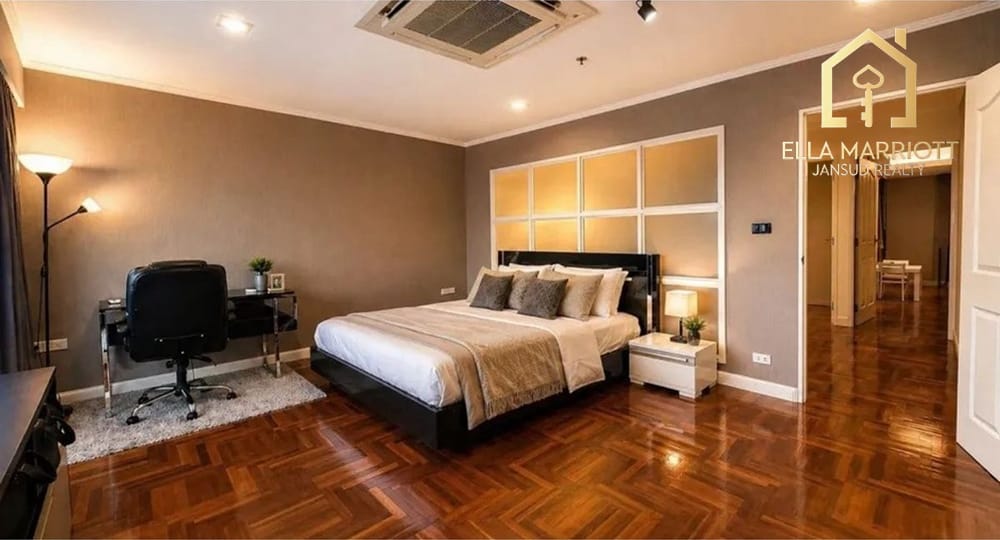 3BR Duplex Condo in Kiarti Thanee Sukhumvit 31 - 16 Mins Walk to MRT Phetchaburi 3