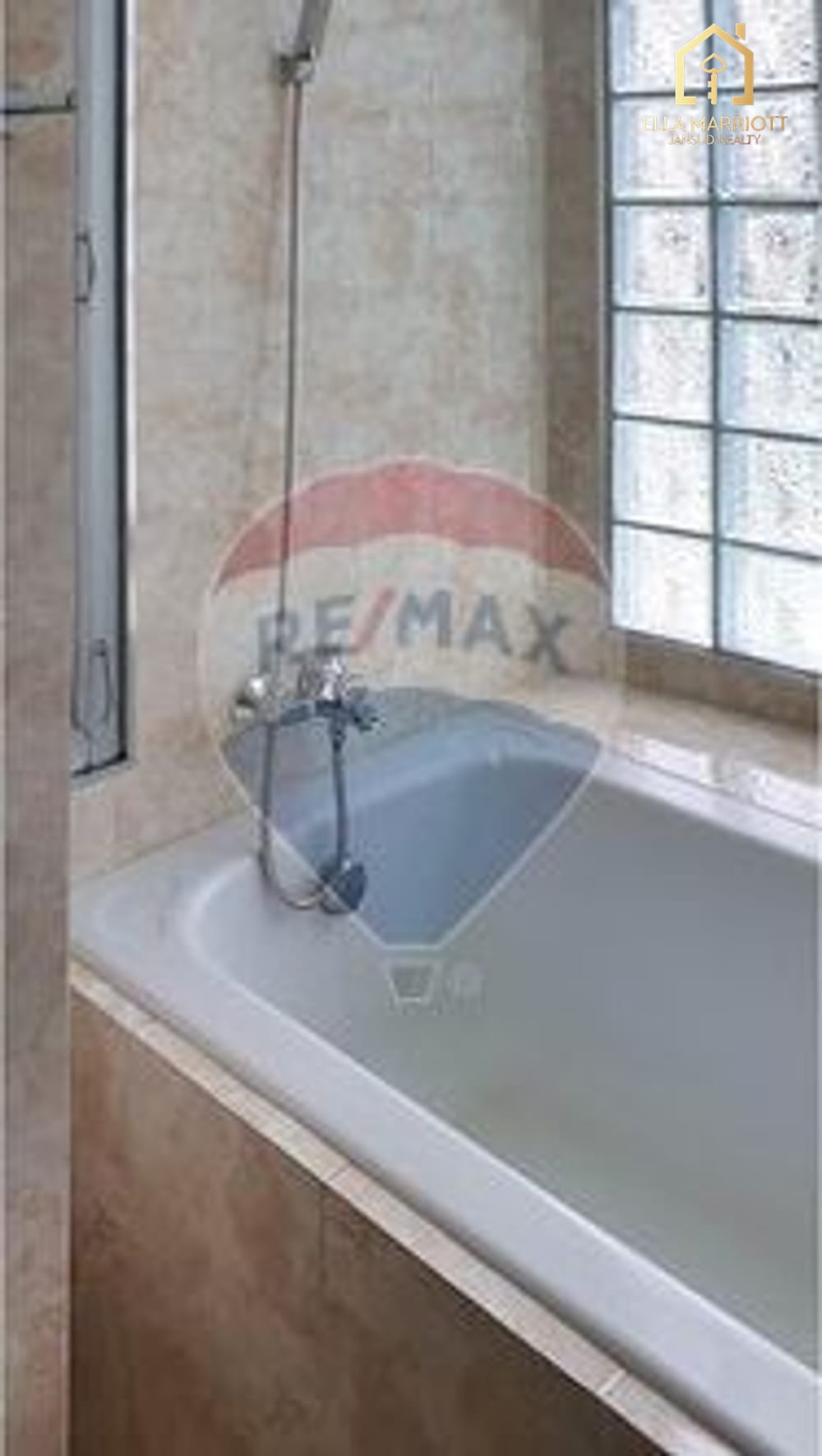 2-Bedroom Condo at Le Premier 1 — 4 min walk to MRT Sukhumvit 10