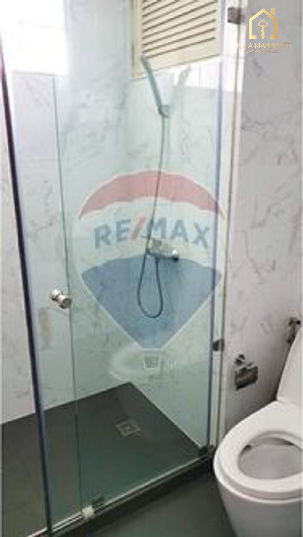 2-Bedroom Condo at Le Premier 1 — 4 min walk to MRT Sukhumvit 11