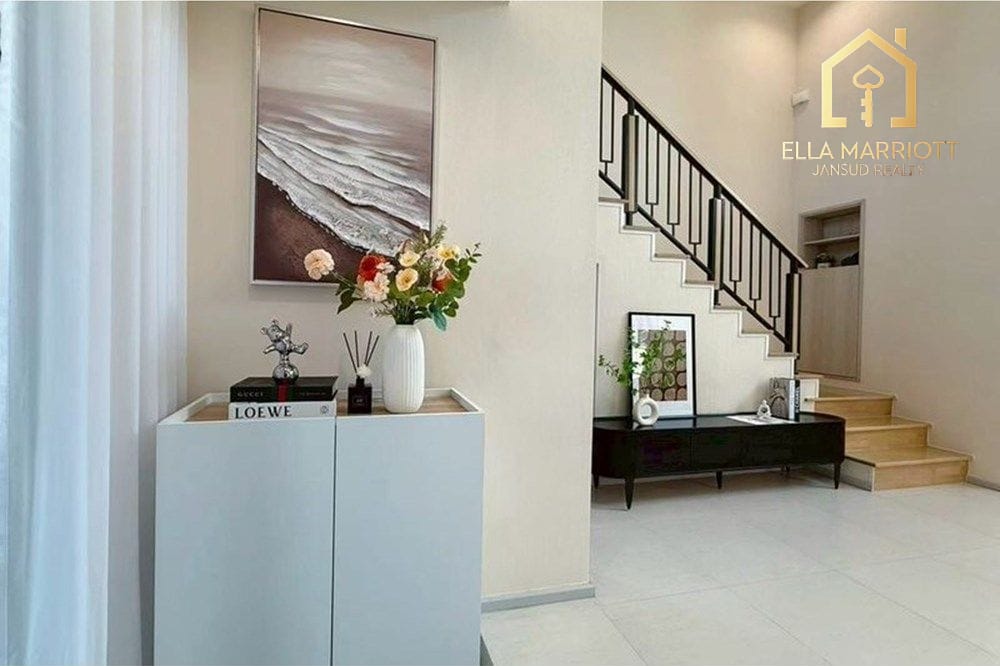 3.5-Story Townhome at Estara Haven Phatthanakan 20 | Proximity to Thonglor 2