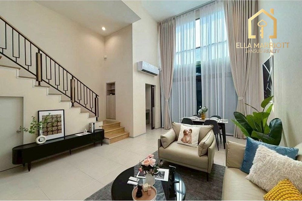 3.5-Story Townhome at Estara Haven Phatthanakan 20 | Proximity to Thonglor 4