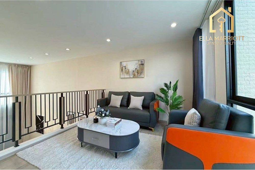 3.5-Story Townhome at Estara Haven Phatthanakan 20 | Proximity to Thonglor 7