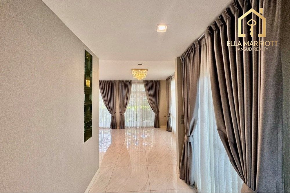 4-Bedroom Detached House in Ratchaphruek 12