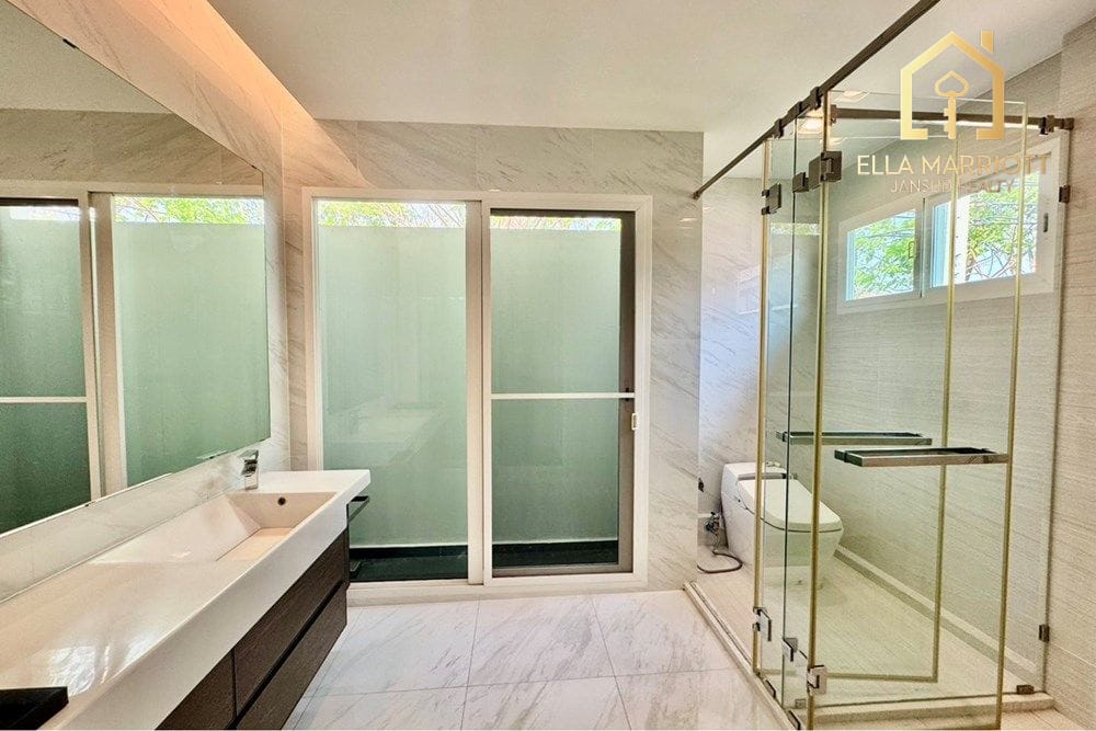 4-Bedroom Detached House in Ratchaphruek 20