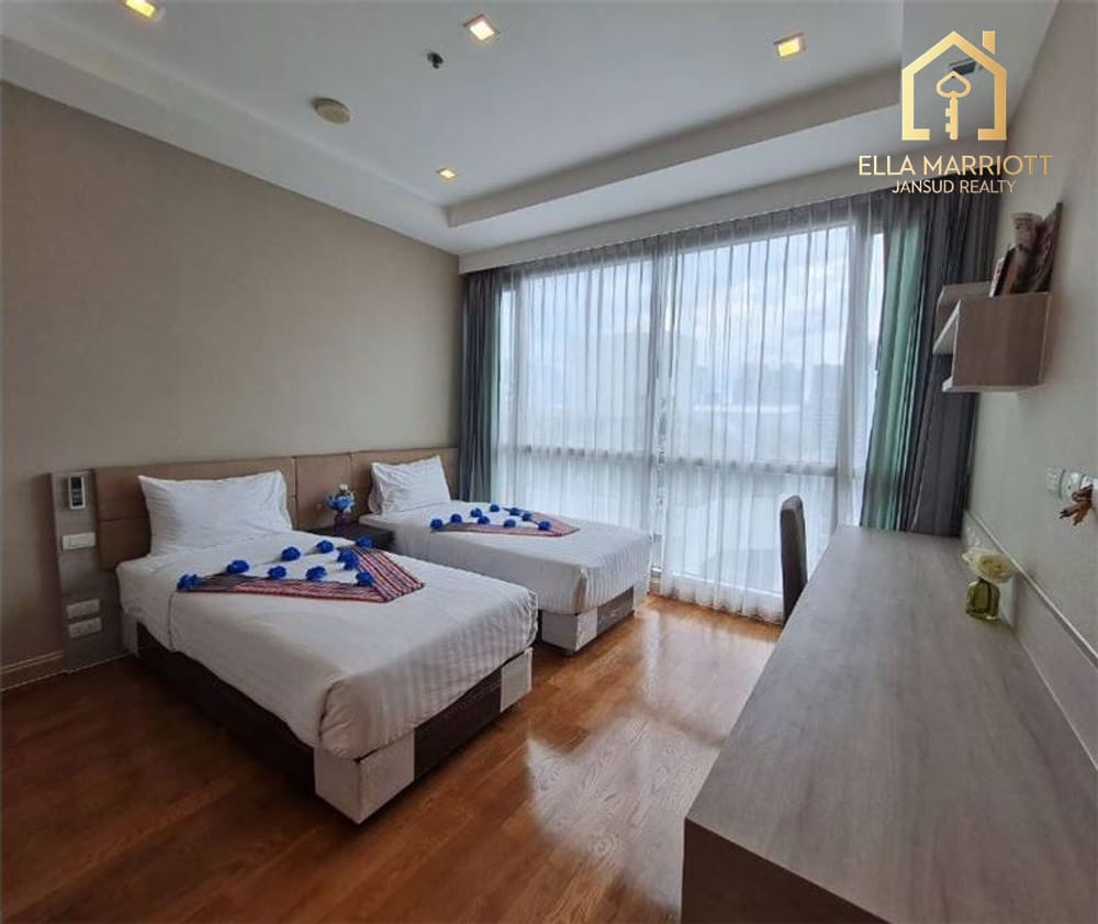 High-End Fully Renovated 3BR Condo for Rent in Sukhumvit 39 - 190sqm 10