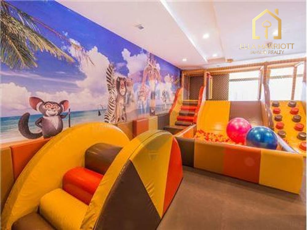 High-End Fully Renovated 3BR Condo for Rent in Sukhumvit 39 - 190sqm 11
