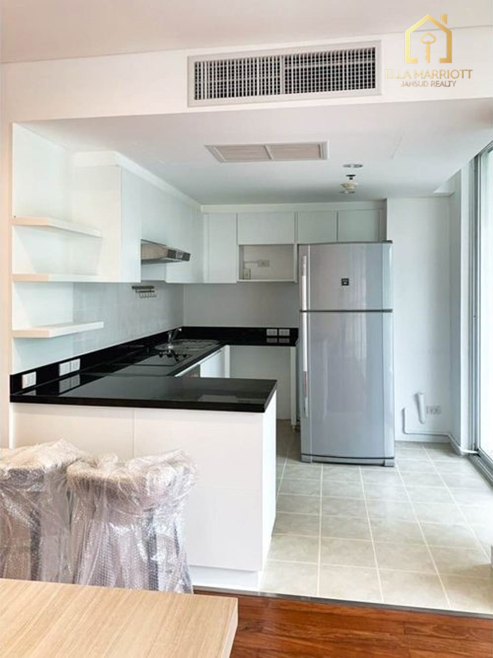 Geräumige 290m² 4-Schlafzimmer Eigentumswohnung in Ekkamai | Haustierfreundlich, nahe St. Andrews & BTS 7