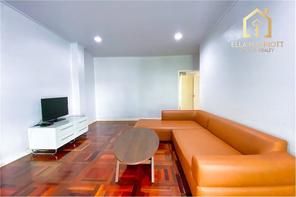 FOR RENT Pet friendly 2 bedrooms in Asoke 2