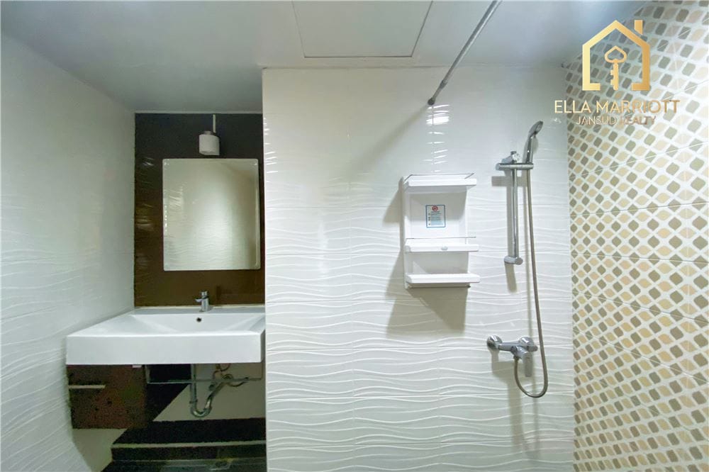 FOR RENT Pet friendly 2 bedrooms in Asoke 6