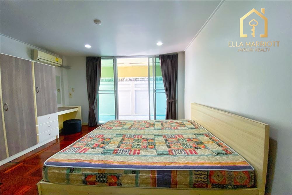 FOR RENT Pet friendly 2 bedrooms in Asoke 9