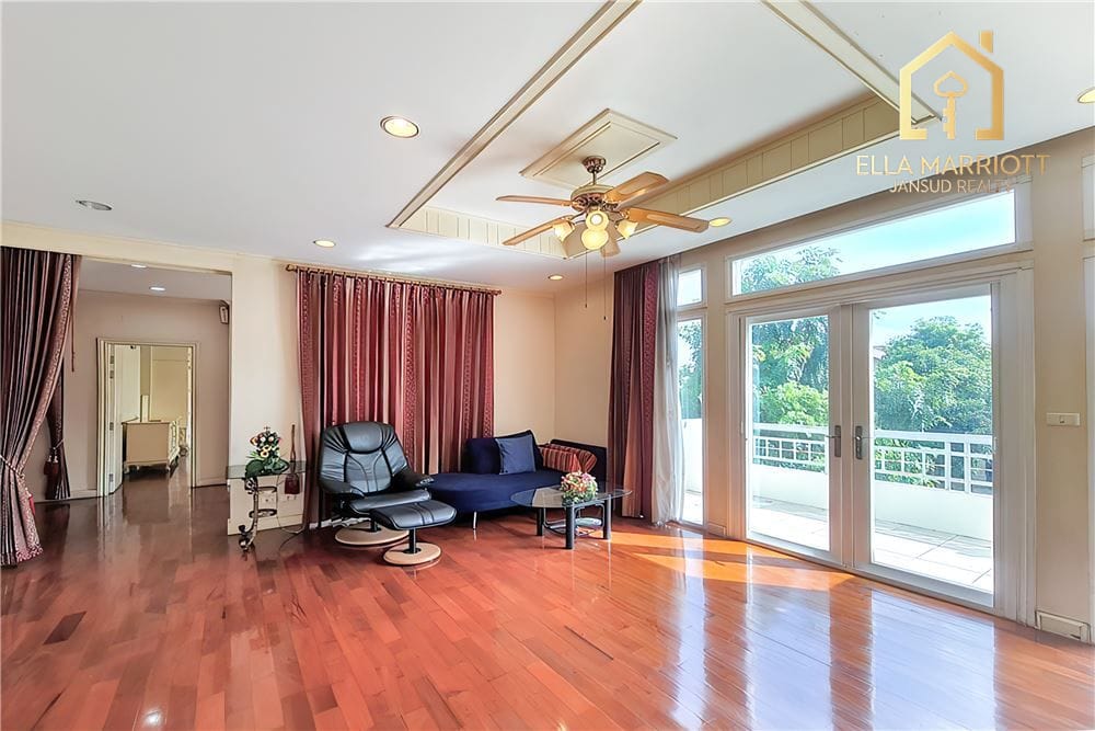 Eilverkauf! Geräumiges Einfamilienhaus auf 181 Wah Grundstück nähe Suan Luang Rama 9. 9