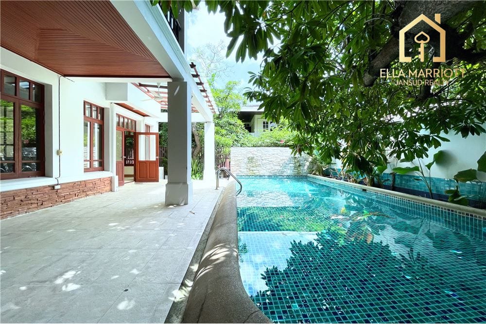 620 m² Poolvilla mit 4 Schlafzimmern in Ekkamai – Haustierfreundlich für private oder geschäftliche Nutzung 2