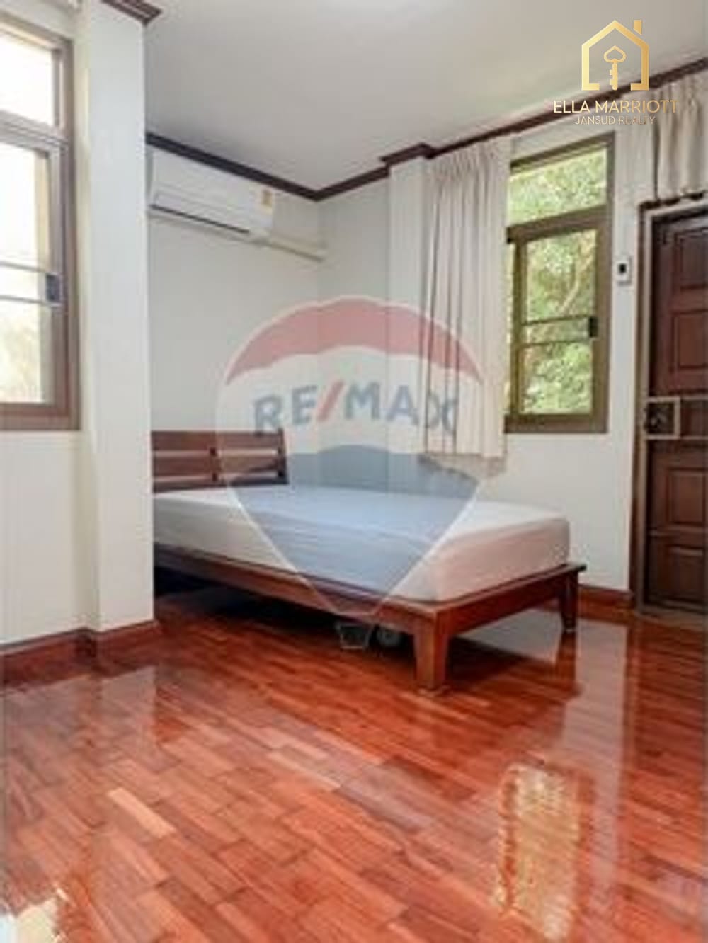 เช่า 4 ห้องนอน 4 ห้องน้ำ บ้าน ใน ลุมพินี, กรุงเทพฯ 12
