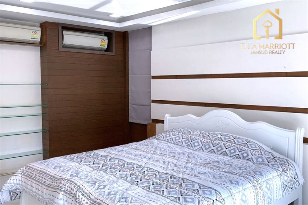 Luxurious House for Sale in Prawet 21
