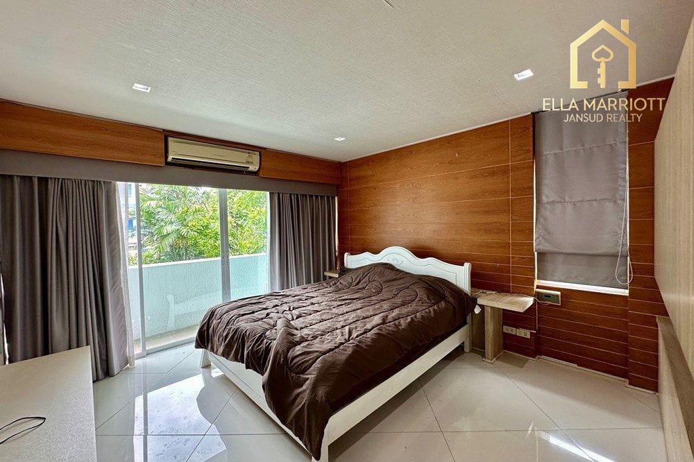 Luxurious House for Sale in Prawet 39
