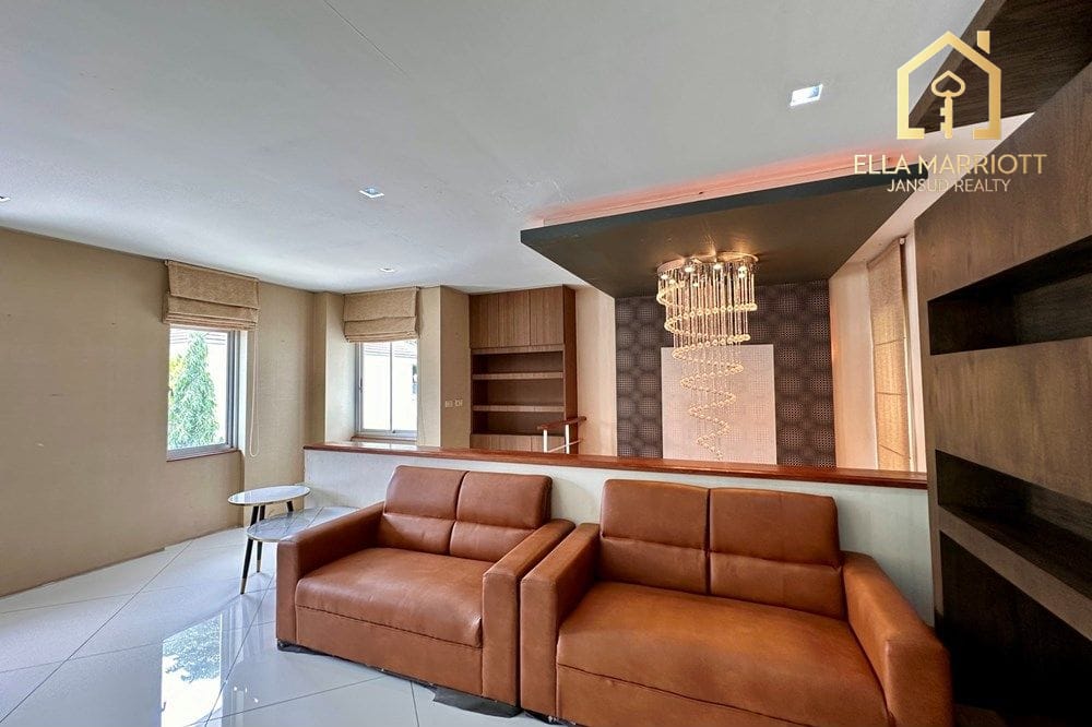 Luxurious House for Sale in Prawet 45