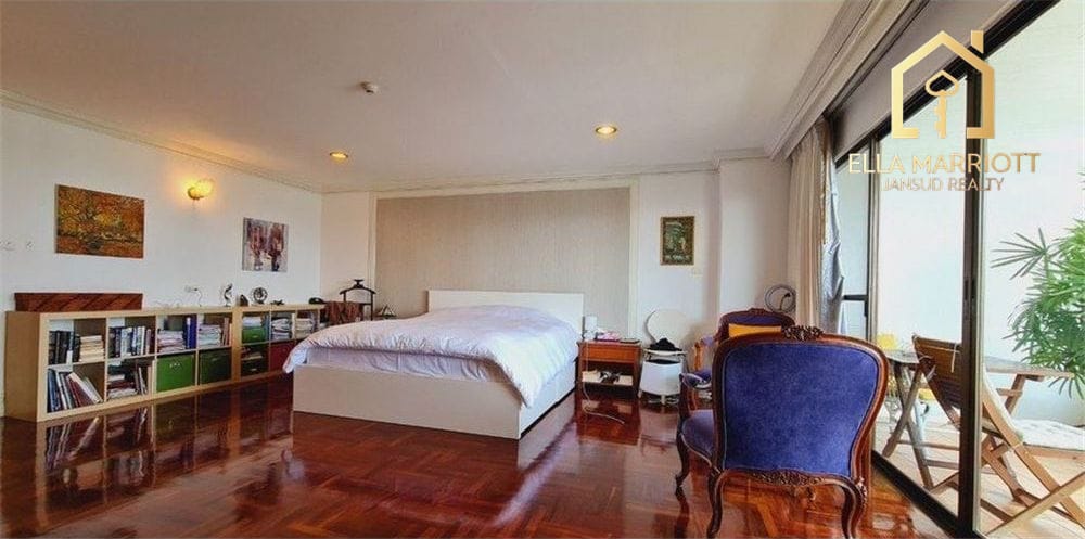 Mietwohnung mit 3 Schlafzimmern und 2 Wohnzimmern in Sukhumvit 30 10