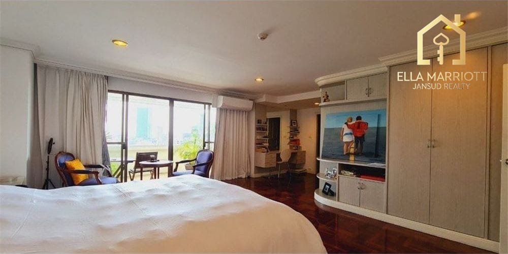 Mietwohnung mit 3 Schlafzimmern und 2 Wohnzimmern in Sukhumvit 30 11