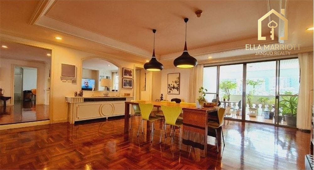 Mietwohnung mit 3 Schlafzimmern und 2 Wohnzimmern in Sukhumvit 30 2