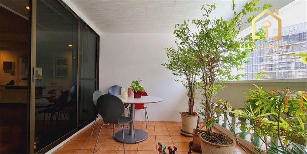 Mietwohnung mit 3 Schlafzimmern und 2 Wohnzimmern in Sukhumvit 30 4