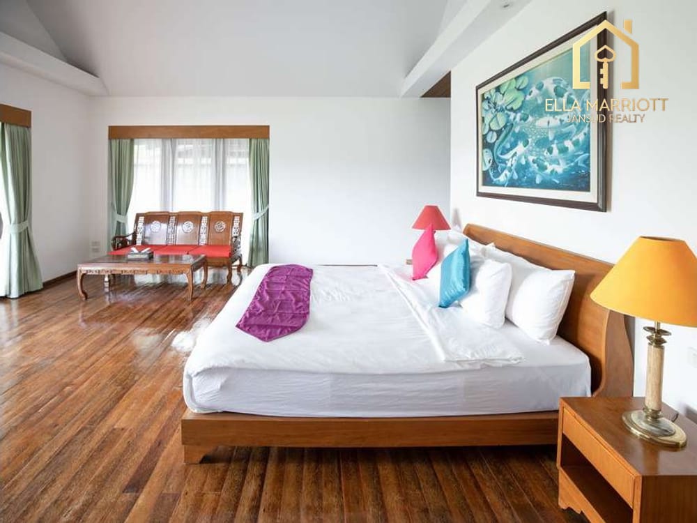 15 Rai Resort with 56 Bungalows for Sale in Mae Nam - 250M 19