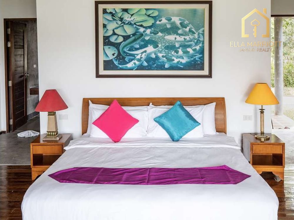 15 Rai Resort with 56 Bungalows for Sale in Mae Nam - 250M 20