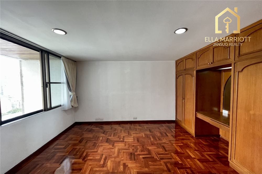 For Rent | Spacious 3-Beds Apartment | Pet Friendly 8