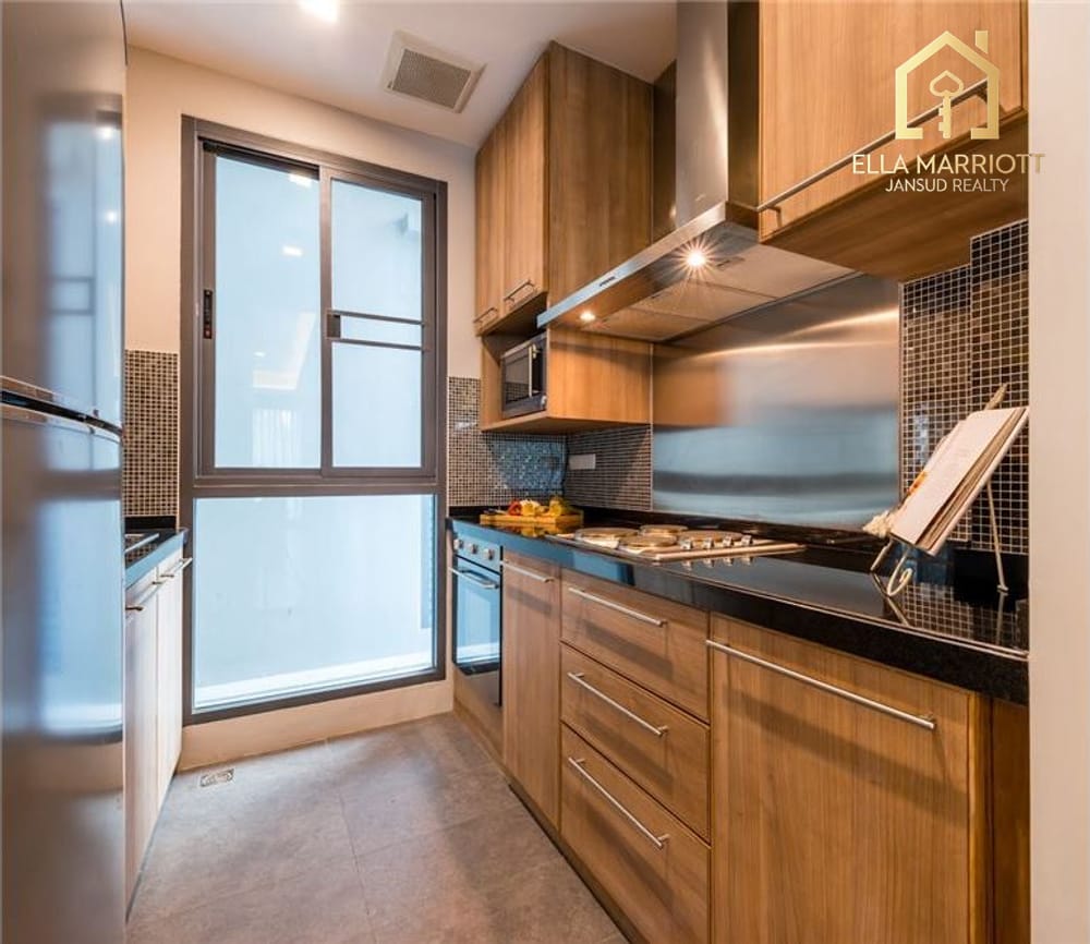 2-Bedroom Condo at Phloen Chit-Ruamrudee - 145sqm 5
