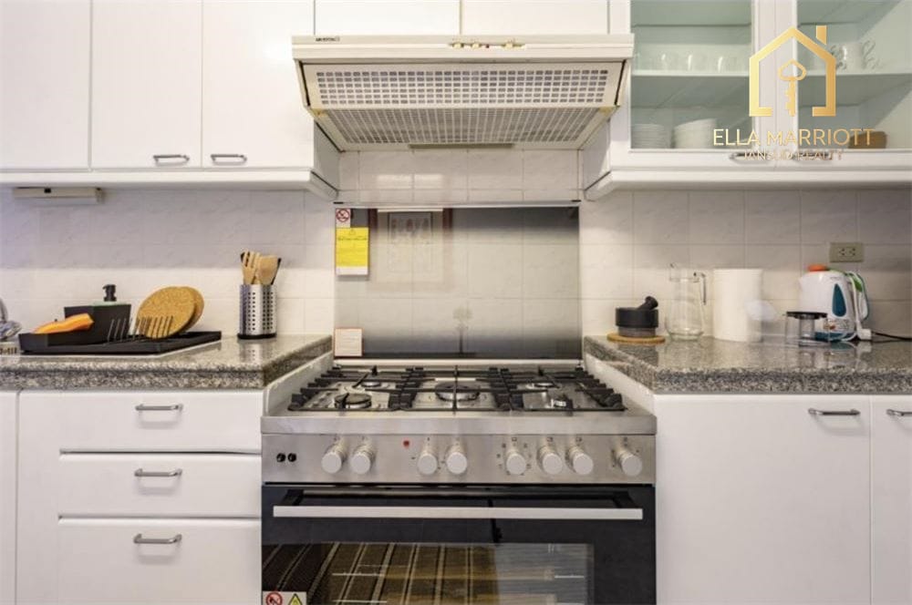 For Rent | Pet-Friendly Newly Renovated 3-Bedroom Condo near BTS Nana 6