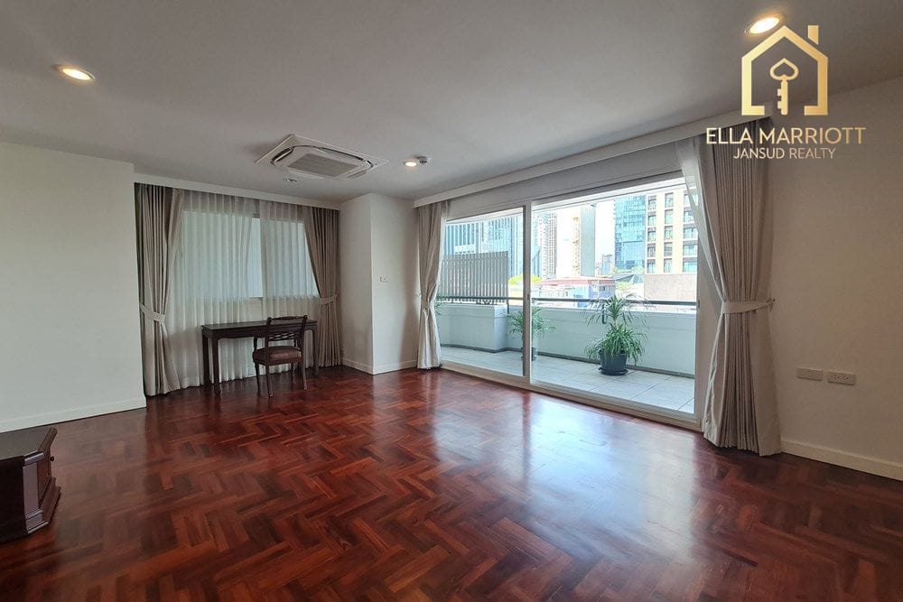 Rent 190K | 380sqm 4BR 4BA 6th Fl | Huge Lanai Balcony | Sukhumvit 26 15