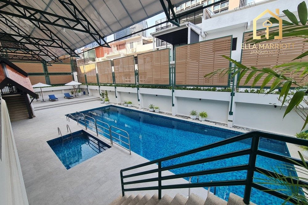 Rent 190K | 380sqm 4BR 4BA 6th Fl | Huge Lanai Balcony | Sukhumvit 26 21