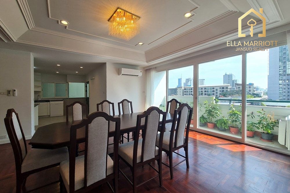Rent 190K | 380sqm 4BR 4BA 6th Fl | Huge Lanai Balcony | Sukhumvit 26 4