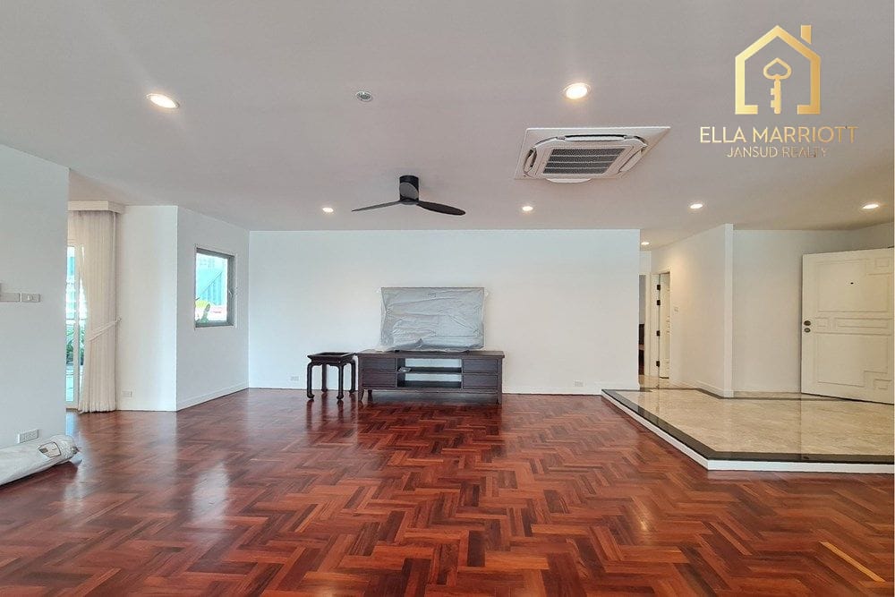 Rent 190K | 380sqm 4BR 4BA 6th Fl | Huge Lanai Balcony | Sukhumvit 26 8