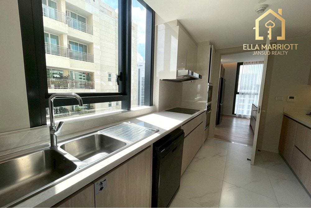 4BR Sky Villa | 335sqm + Private Garden | Apartment | Pet-Friendly 4