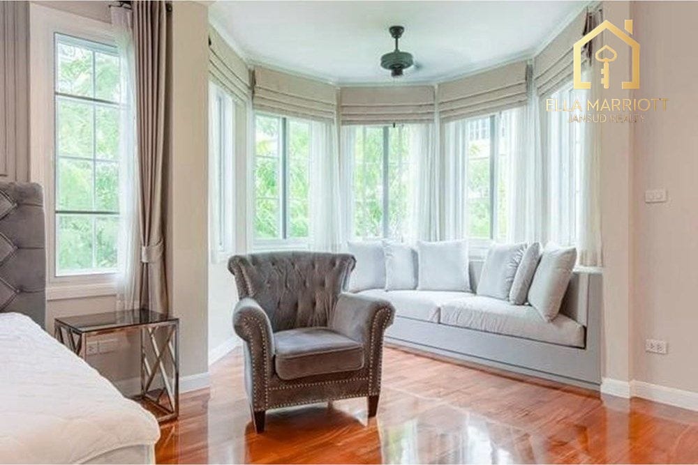 5-Bedroom Villa at Fantasia Villa 4 Bangna - 500m to MRT Sri Iam 13