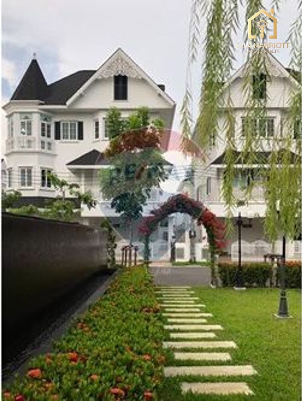 5-Bedroom Villa at Fantasia Villa 4 Bangna - 500m to MRT Sri Iam 18