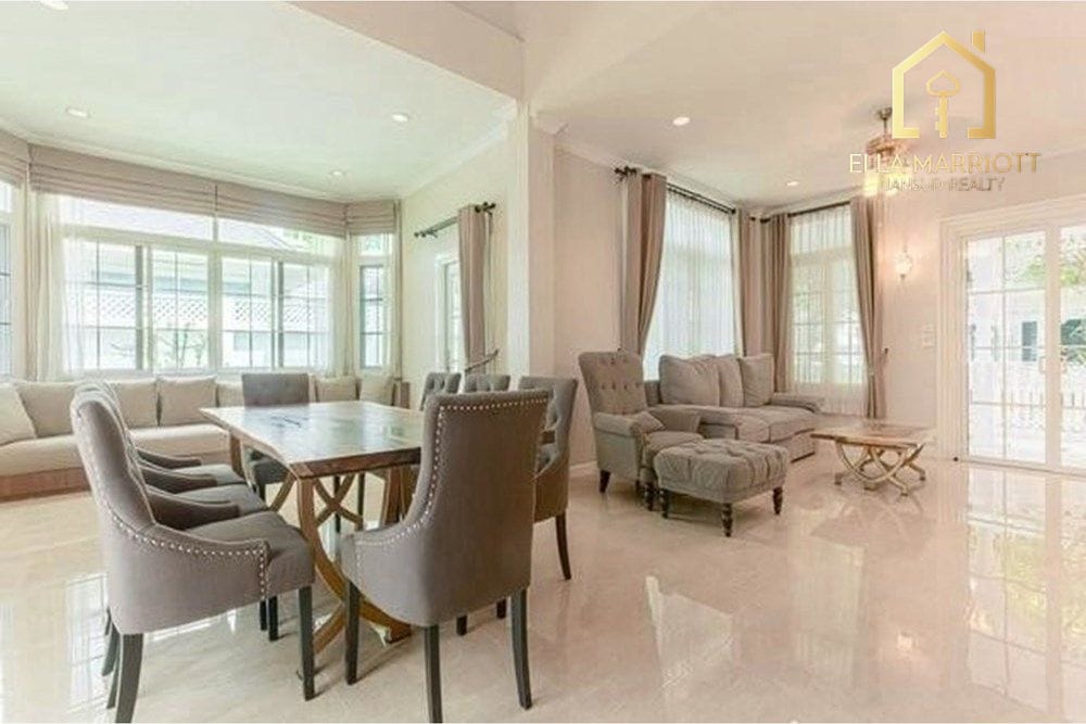 5-Bedroom Villa at Fantasia Villa 4 Bangna - 500m to MRT Sri Iam 6