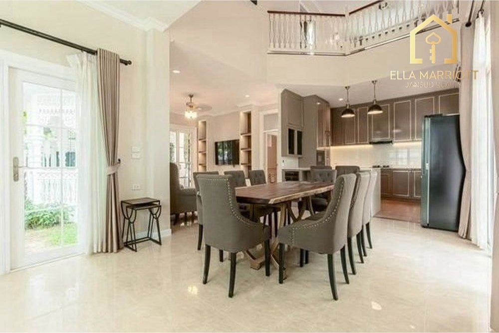 5-Bedroom Villa at Fantasia Villa 4 Bangna - 500m to MRT Sri Iam 7