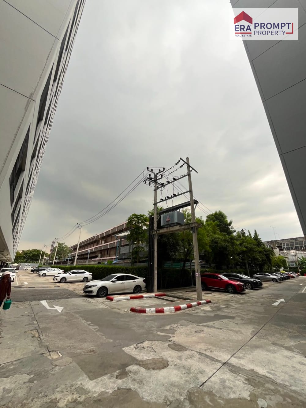 Condo for Sale: Elio Del Ray – Start your new life in a prime Sukhumvit 64 location. Beautiful, ready-to-move-in unit at an affordable price. Enjoy a peaceful atmosphere with full facilities for a simple yet fulfilling lifestyle. 22