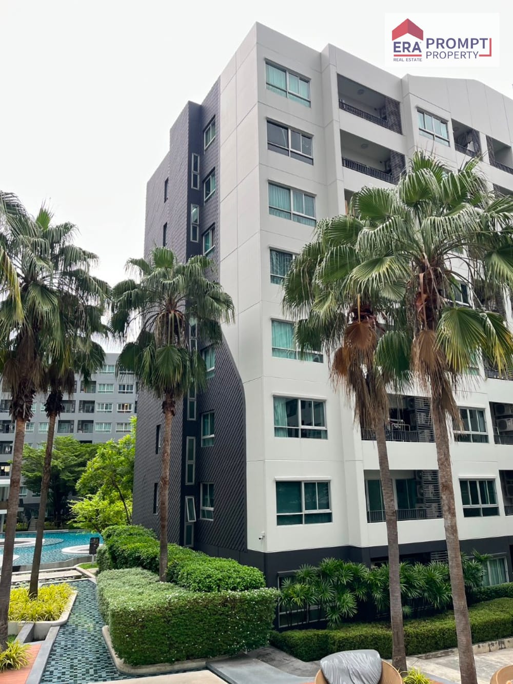 Condo for Sale: Elio Del Ray – Start your new life in a prime Sukhumvit 64 location. Beautiful, ready-to-move-in unit at an affordable price. Enjoy a peaceful atmosphere with full facilities for a simple yet fulfilling lifestyle. 32