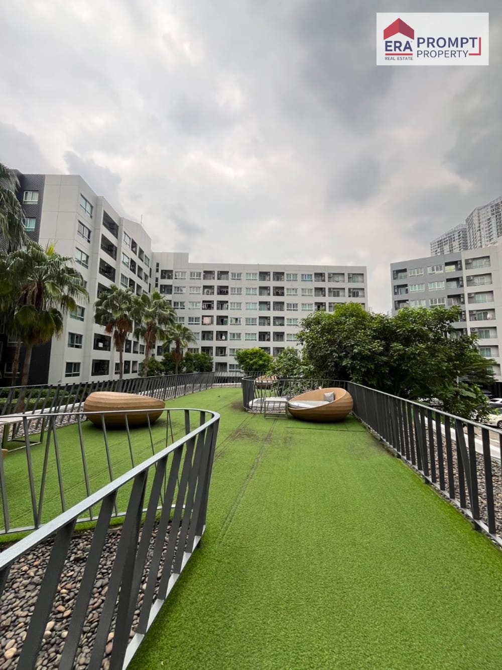 Condo for Sale: Elio Del Ray – Start your new life in a prime Sukhumvit 64 location. Beautiful, ready-to-move-in unit at an affordable price. Enjoy a peaceful atmosphere with full facilities for a simple yet fulfilling lifestyle. 34