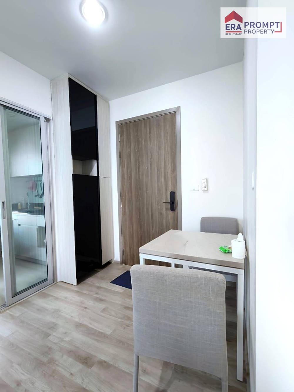 For Sale: Niche MONO Ramkhamhaeng Condominium Experience elevated living with one of the largest facility zones in Ramkhamhaeng — designed for every lifestyle. Bright, airy corner unit with modern design, relaxing atmosphere, and a beautiful open view. 12