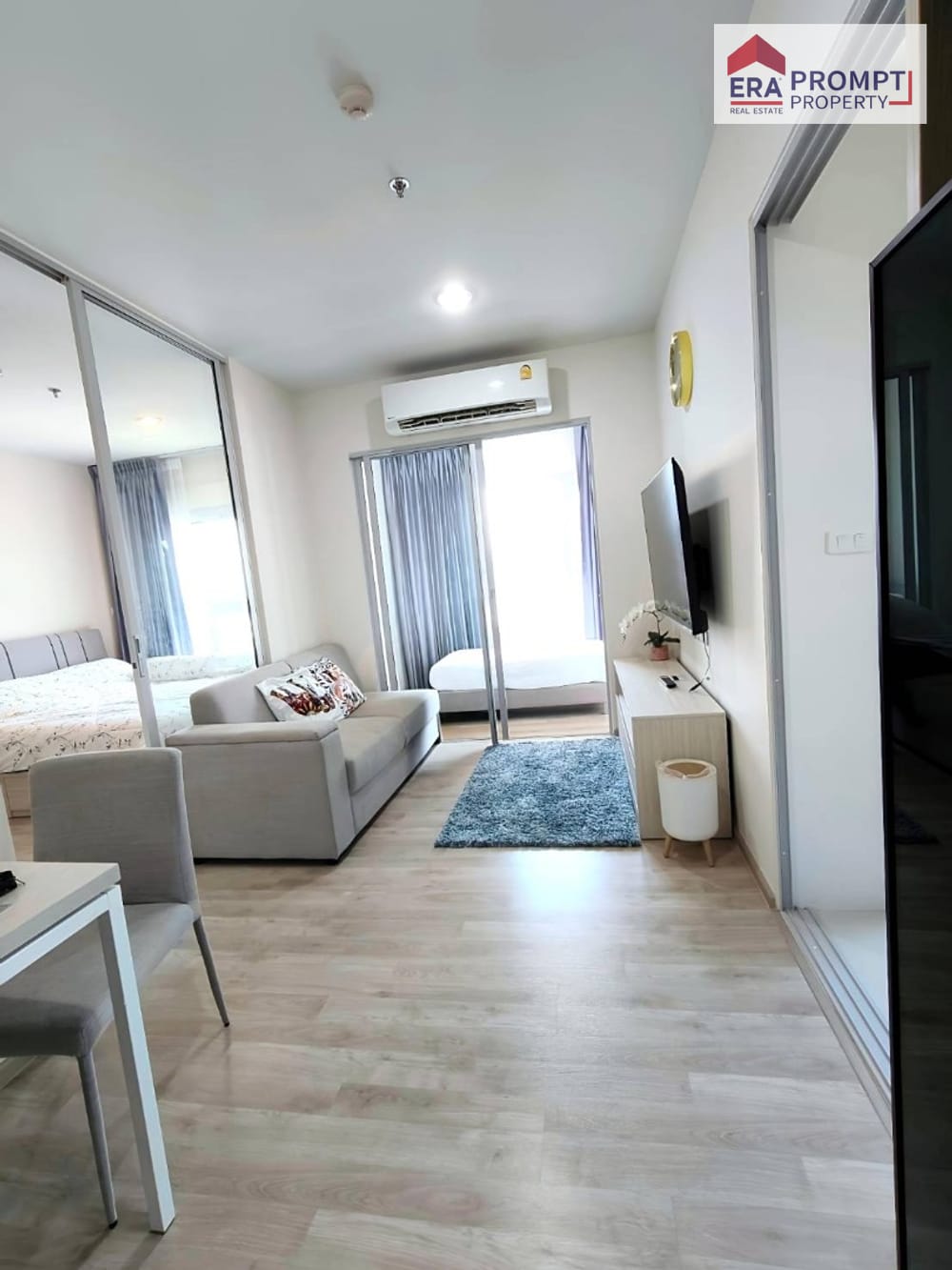 For Sale: Niche MONO Ramkhamhaeng Condominium Experience elevated living with one of the largest facility zones in Ramkhamhaeng — designed for every lifestyle. Bright, airy corner unit with modern design, relaxing atmosphere, and a beautiful open view. 3