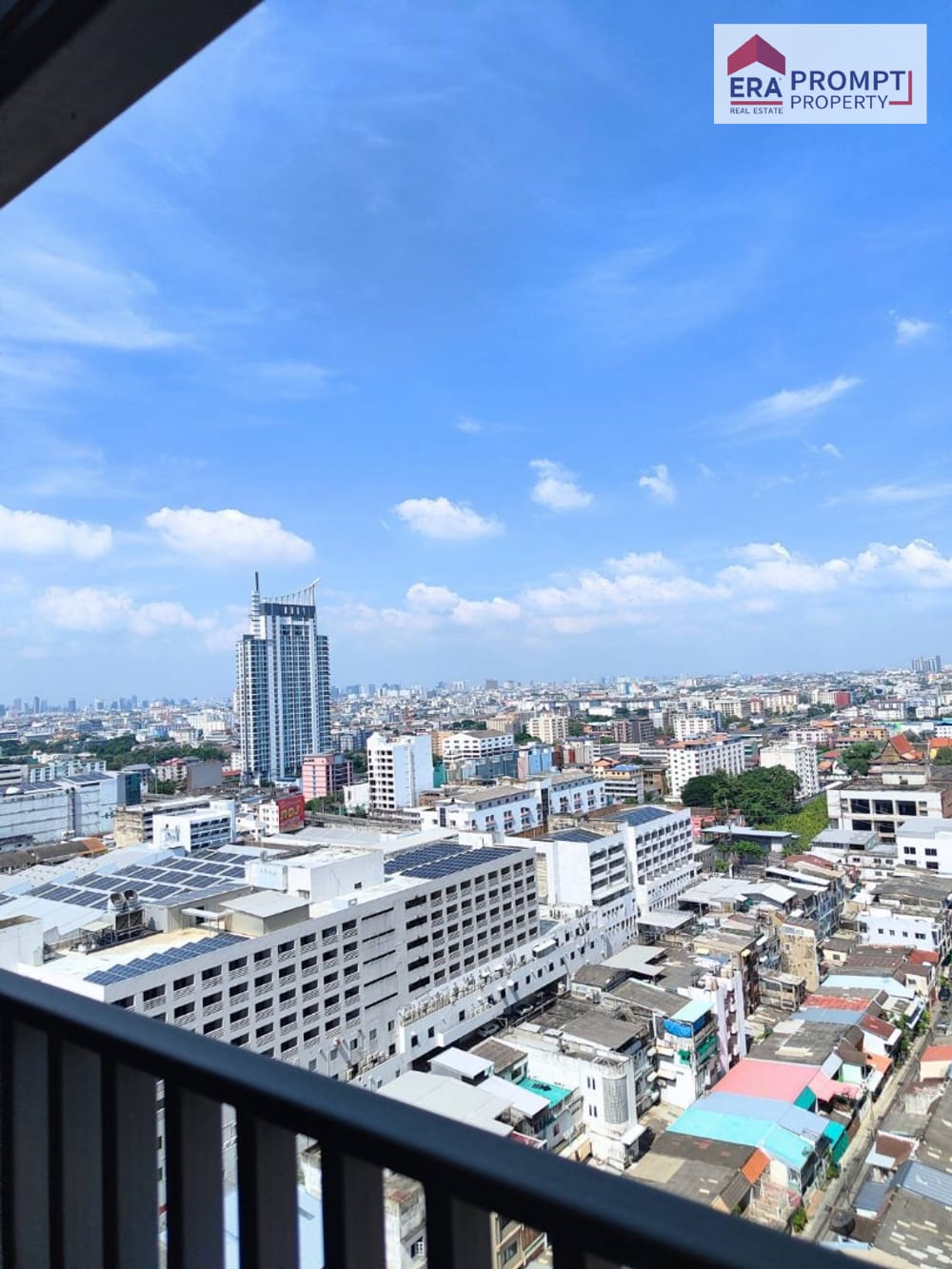 For Sale: Niche MONO Ramkhamhaeng Condominium Experience elevated living with one of the largest facility zones in Ramkhamhaeng — designed for every lifestyle. Bright, airy corner unit with modern design, relaxing atmosphere, and a beautiful open view. 25