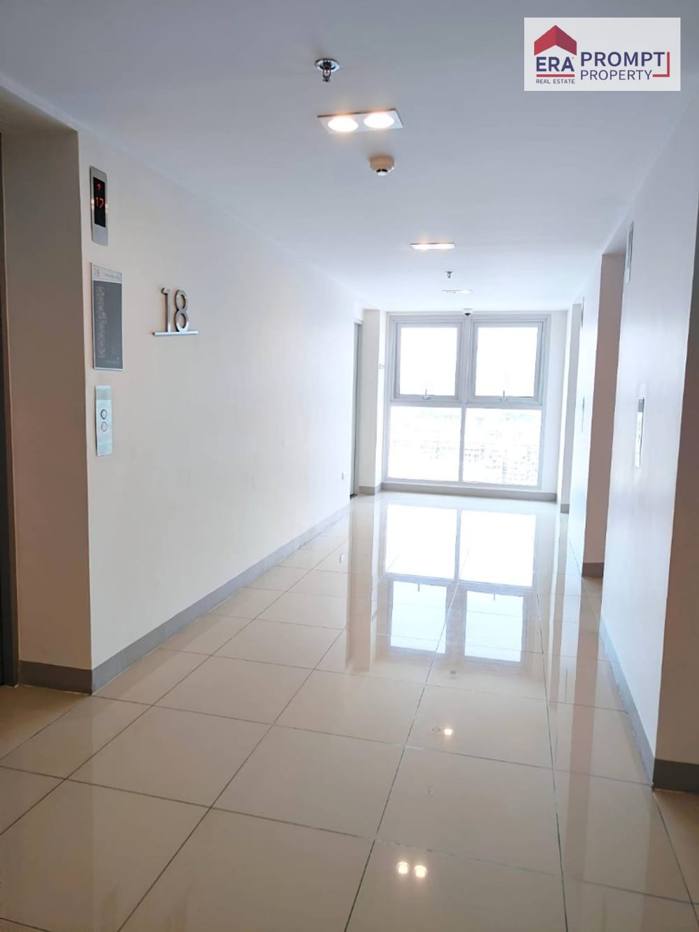 For Sale: Niche MONO Ramkhamhaeng Condominium Experience elevated living with one of the largest facility zones in Ramkhamhaeng — designed for every lifestyle. Bright, airy corner unit with modern design, relaxing atmosphere, and a beautiful open view. 27