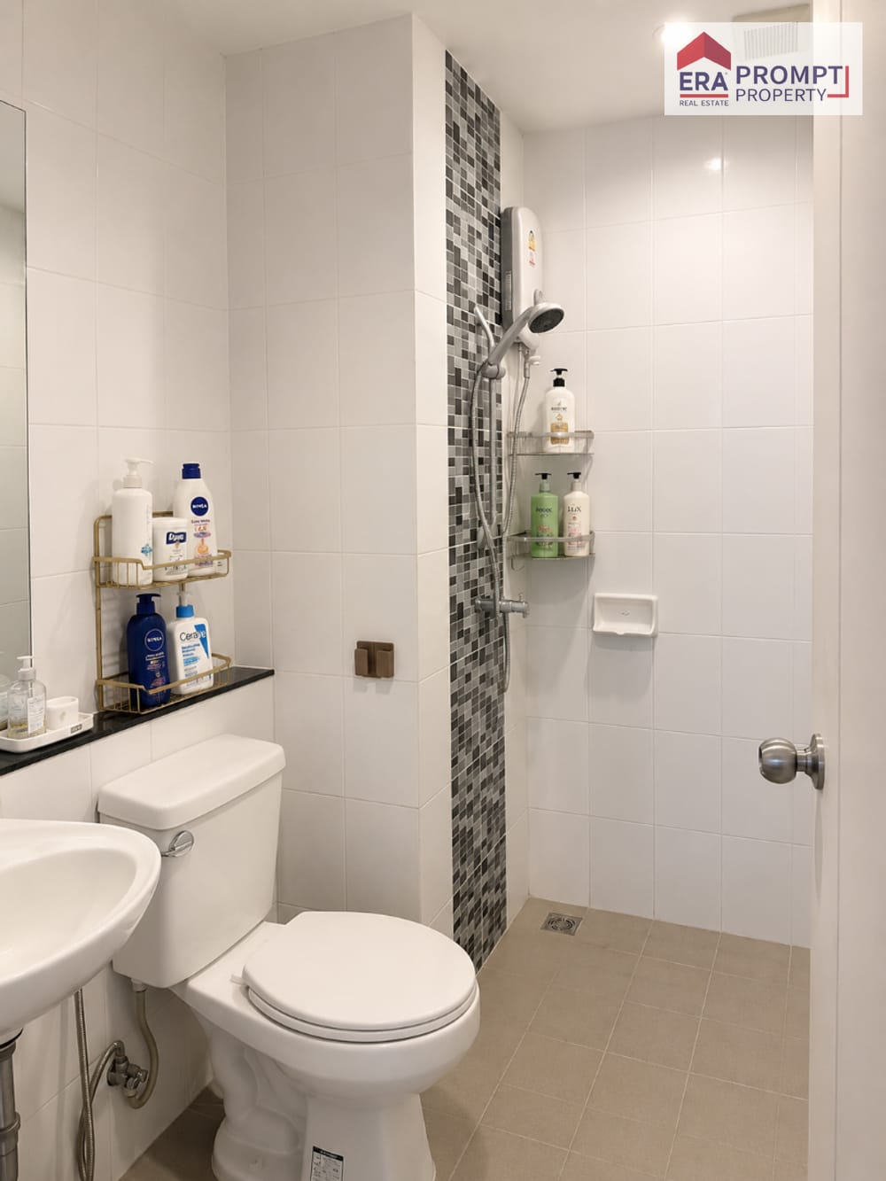 Condo for Sale: UNIO Charan 3 – Prime Location near MRT Tha Phra, Easy Access to the City 5