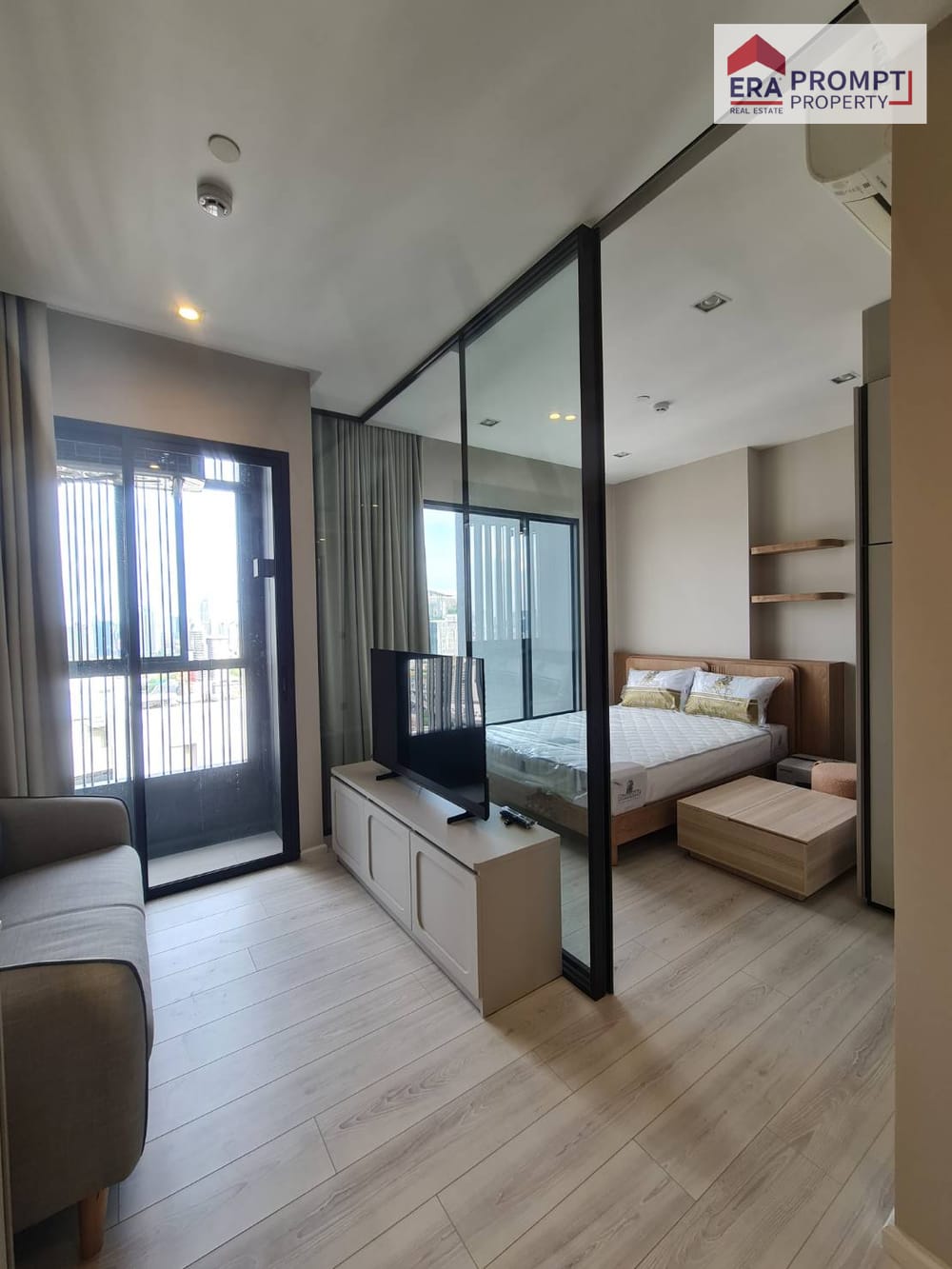 The Room Phayathai for Rent | Beautiful High-Floor City View 6