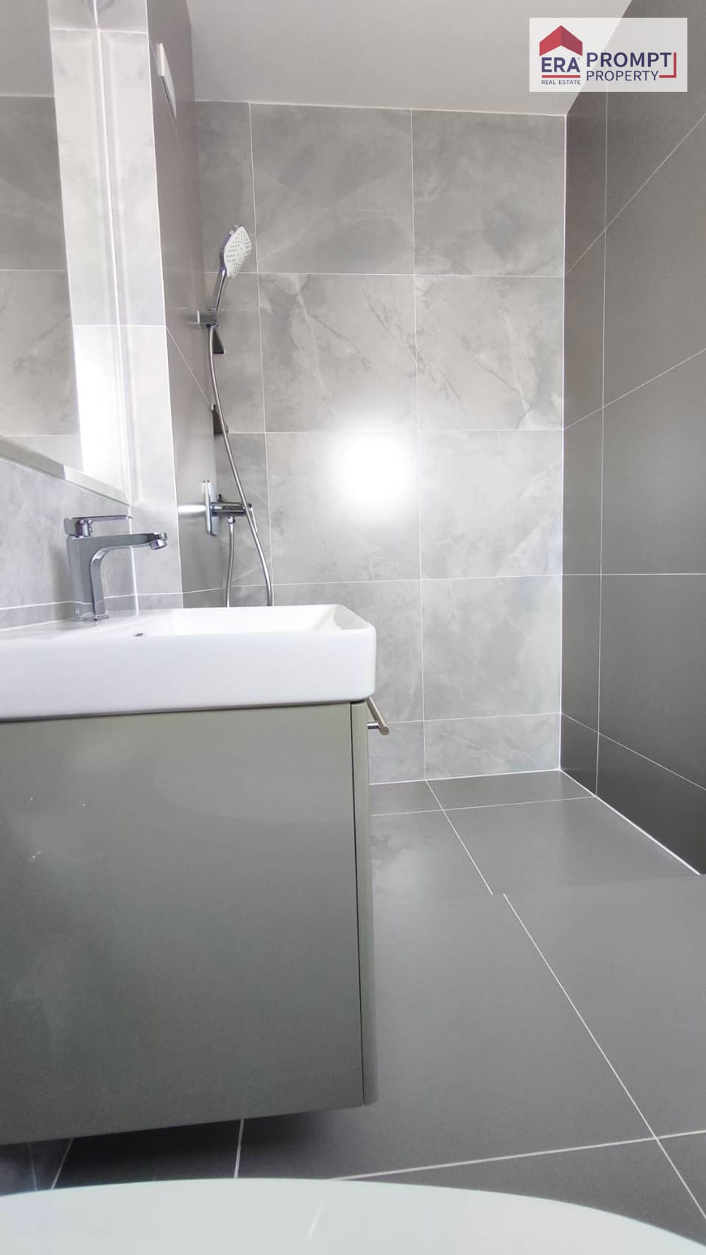 Продаю 4-к. дом, 180м², 2/2 эт. ЖК Bangkok Boulevard Ramkhamhaeng-Wongwaen 16
